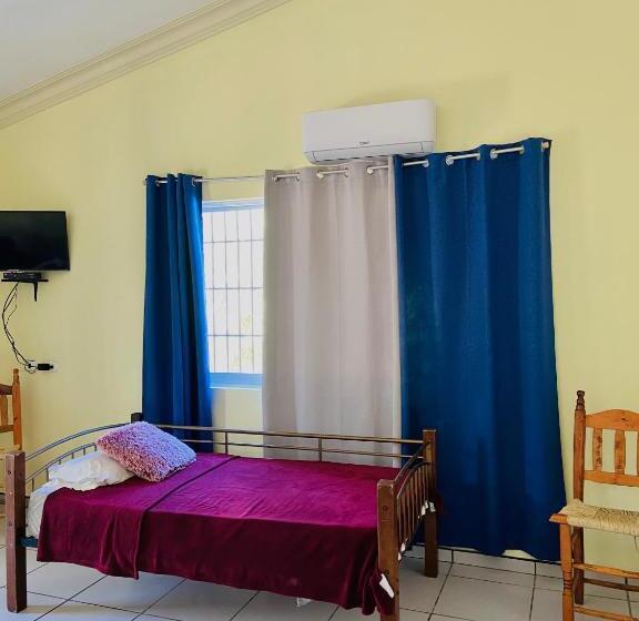 اتاق لوکس, Al Mare