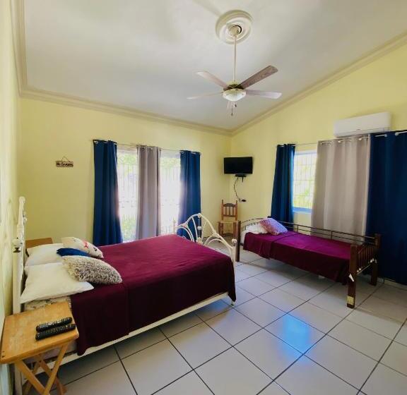 اتاق لوکس, Al Mare