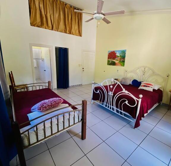 اتاق لوکس, Al Mare