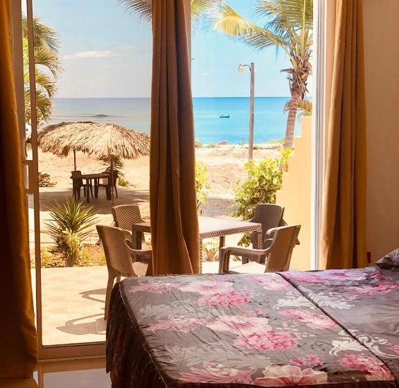 اتاق استاندارد با وان آب گرم, Al Mare