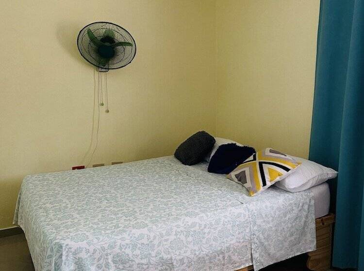 اتاق استاندارد یک نفره, Al Mare