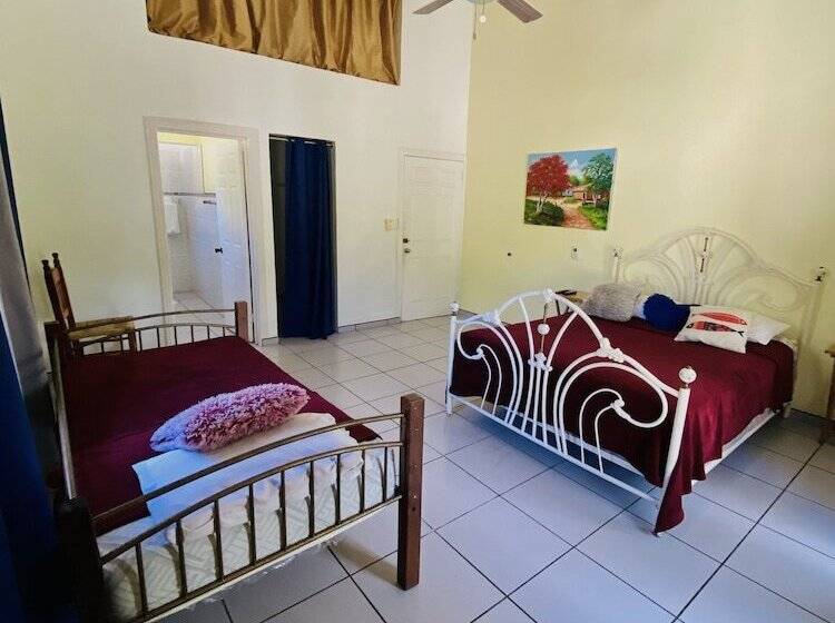 اتاق لوکس, Al Mare