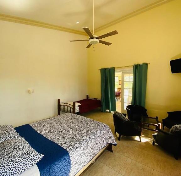 اتاق لوکس, Al Mare