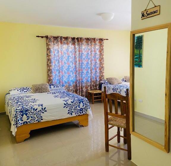 اتاق لوکس با بالکن و چشمانداز دریا, Al Mare