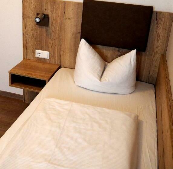 スタンダードシングルルーム, Gasthof Hotel Esterer