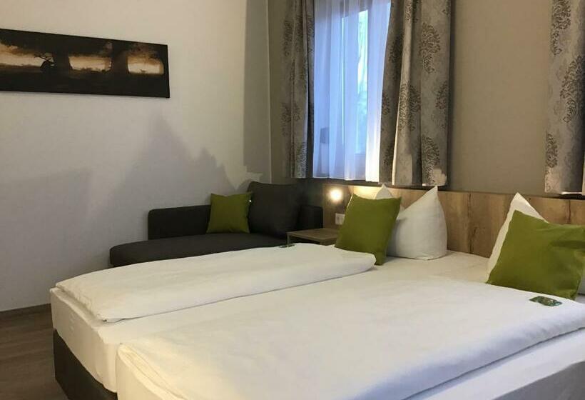 スタンダードルーム, Gasthof Hotel Esterer