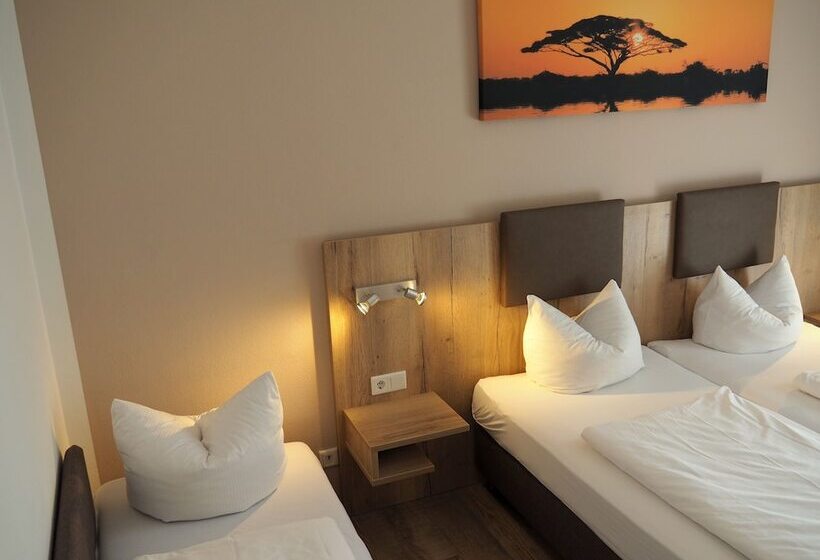 חדר סטנדרט לשלושה, Gasthof Hotel Esterer