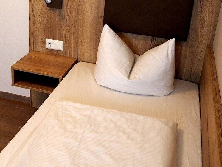 スタンダードシングルルーム, Gasthof Hotel Esterer