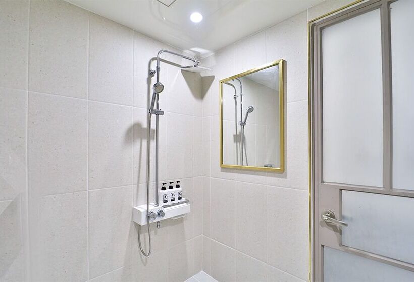 اتاق لوکس, Calm Rest Hotel Busan Sasang