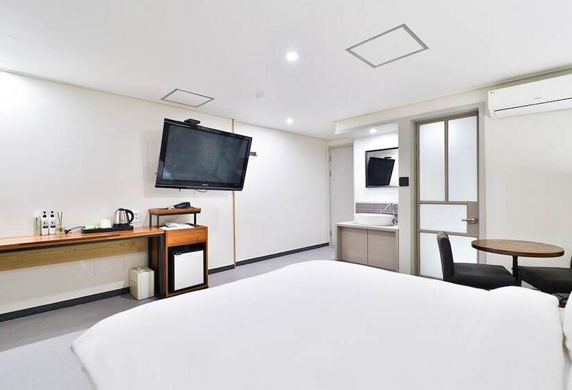 اتاق لوکس, Calm Rest Hotel Busan Sasang