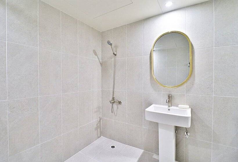 اتاق استاندارد, Calm Rest Hotel Busan Sasang