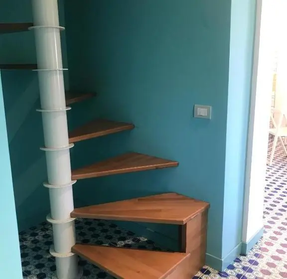 Villa 3 Makuuhuonetta, Danieli Pozzallo