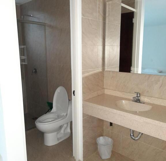 ２ダブルベッドのスタンダードルーム, Econilonatural