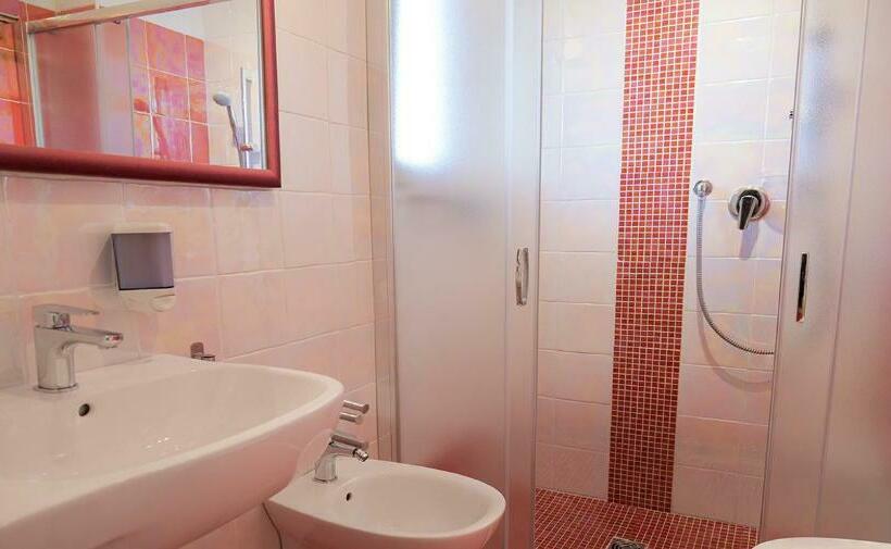 Pokój Standard z Balkonem, Gioiosa