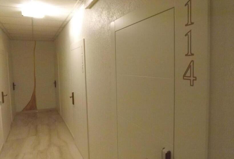 Quarto Triplo Estandar com Sacada, Gioiosa