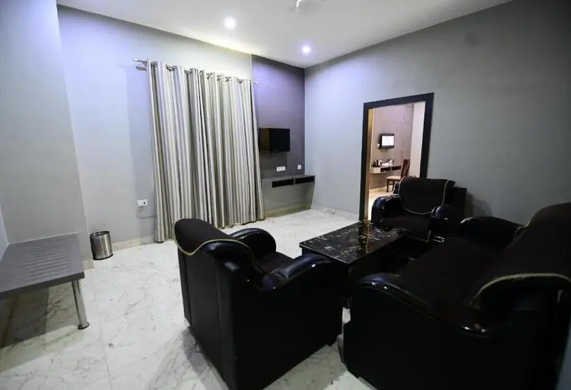 Suite, Jataka Inn