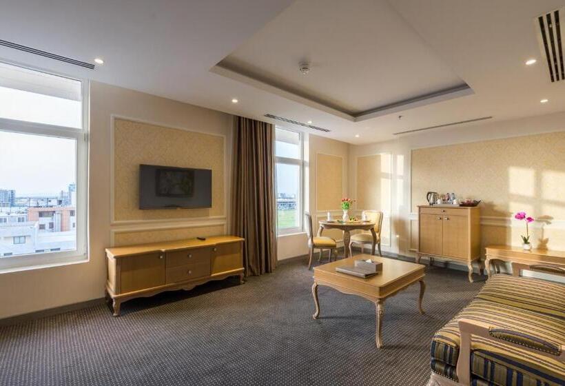 سوئیت با تخت بزرگ, La Roche