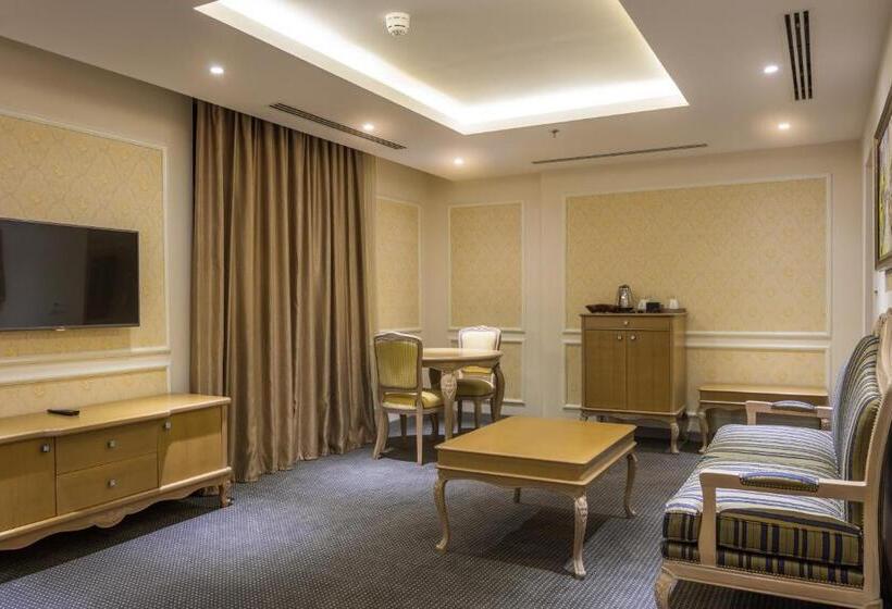 سوئیت با تخت بزرگ, La Roche