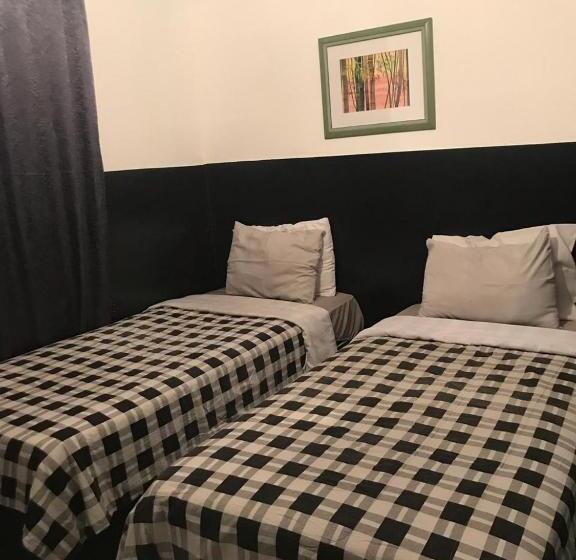 标准三人间, Loren