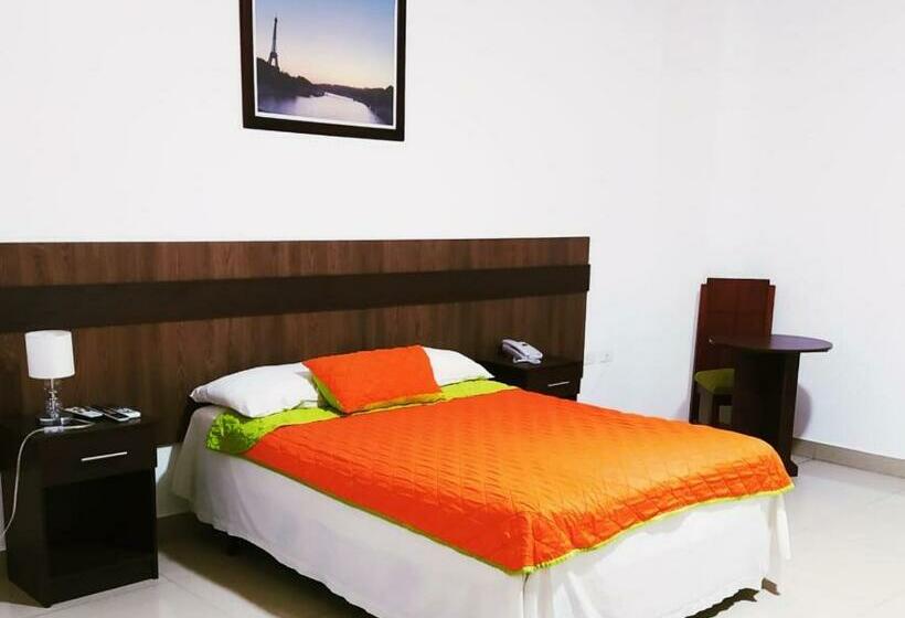 اتاق استاندارد, Manta Airport