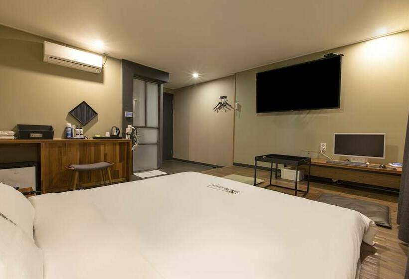 اتاق لوکس, Calm Rest Hotel Busan Sasang