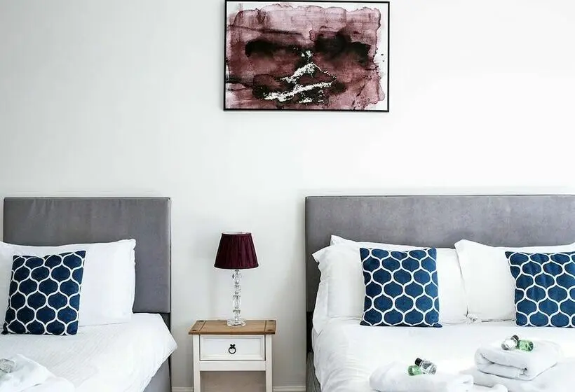 Economy-perhehuone, Royal Ashton Townhouse Taunton