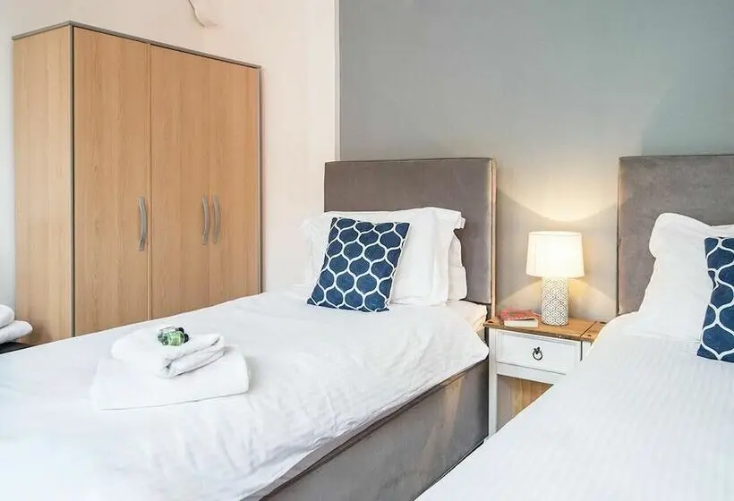Economy-huone, Royal Ashton Townhouse Taunton