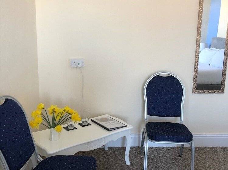 Номер Стандарт, Royal Ashton Townhouse   Taunton