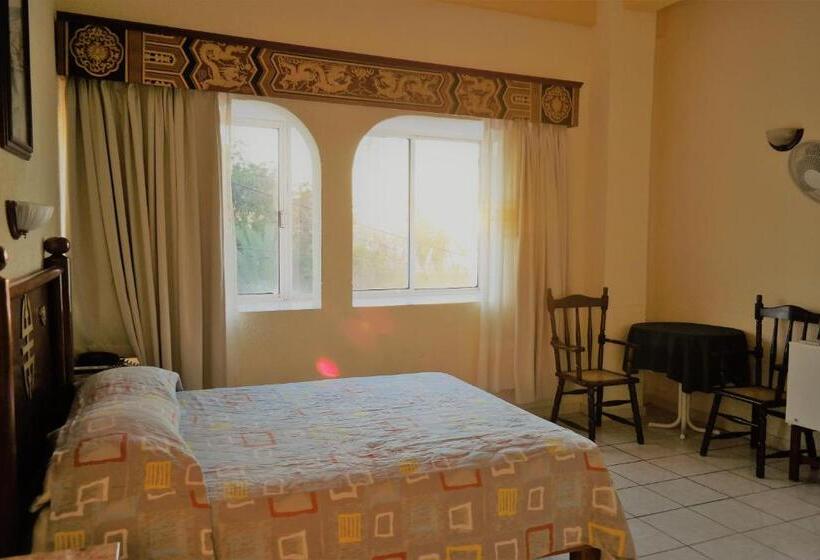 스탠다드 싱글 룸, Pekin