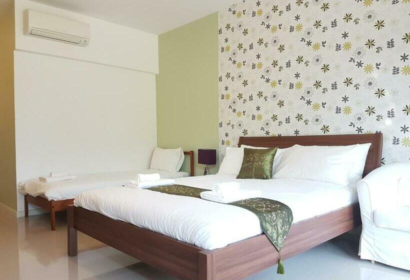 בונגלו סטנדרט עם נוף לגינה, The Hillside Pranburi Resort