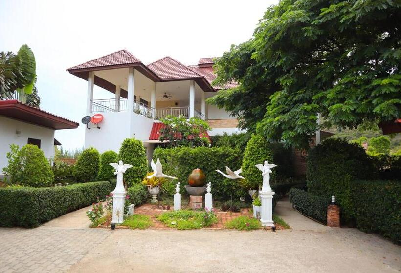 패밀리 룸 산 전망, The Hillside Pranburi Resort
