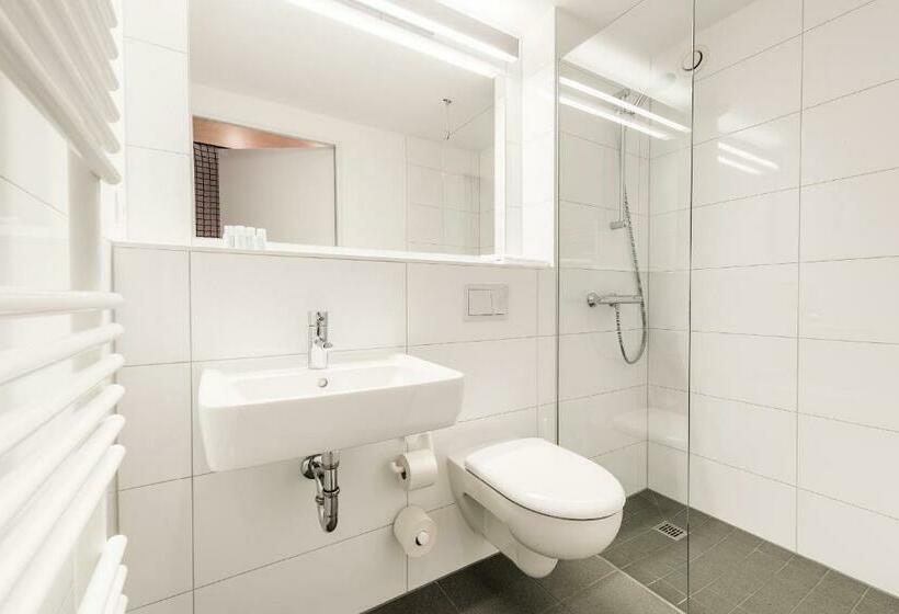 4인용 스탠다드 룸, Moveinn