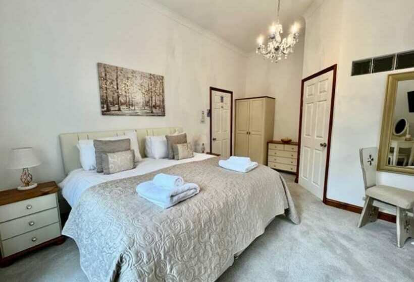 Quarto Superior, The Chapel Guest House