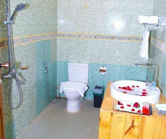 اتاق سوپریور, Famous Hotel Kalaw