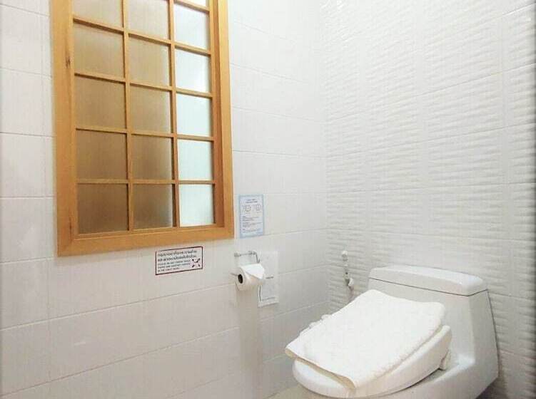 سوییت اجرایی, Hinoki Hotel   Onsen Chiang Mai