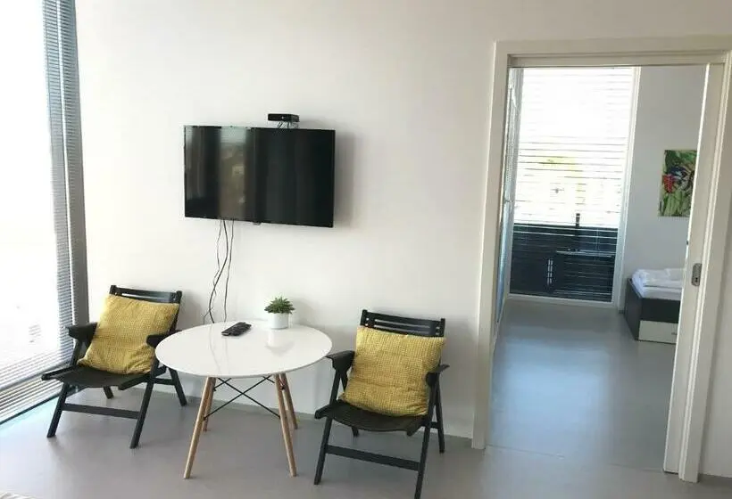آپارتمان 1 خوابه با بالکن, Hostel Villa Domus