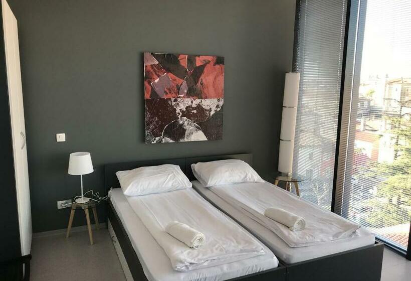 آپارتمان 1 خوابه با بالکن, Hostel Villa Domus