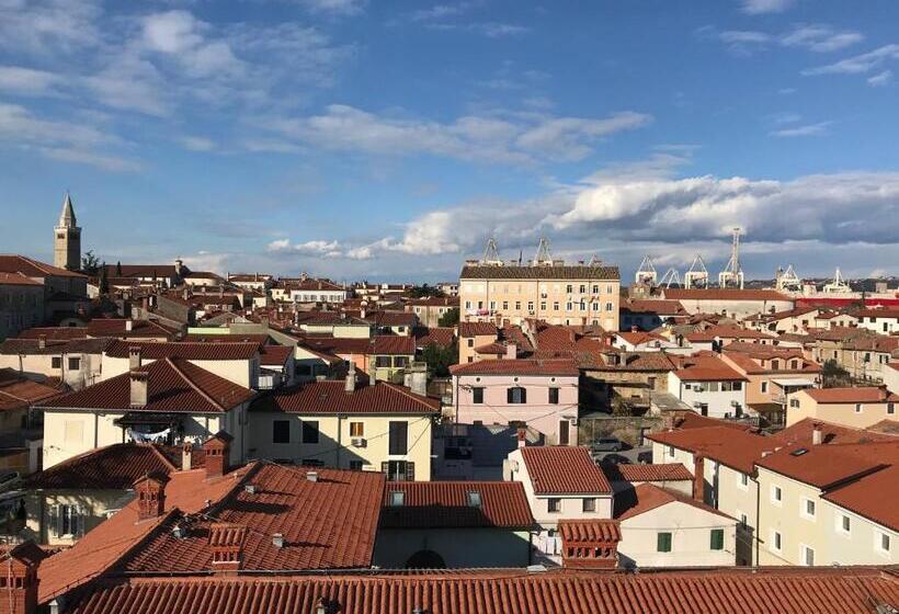 آپارتمان 1 خوابه با بالکن, Hostel Villa Domus