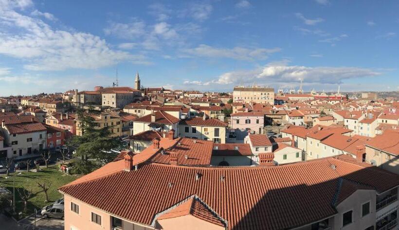 آپارتمان 1 خوابه با بالکن, Hostel Villa Domus