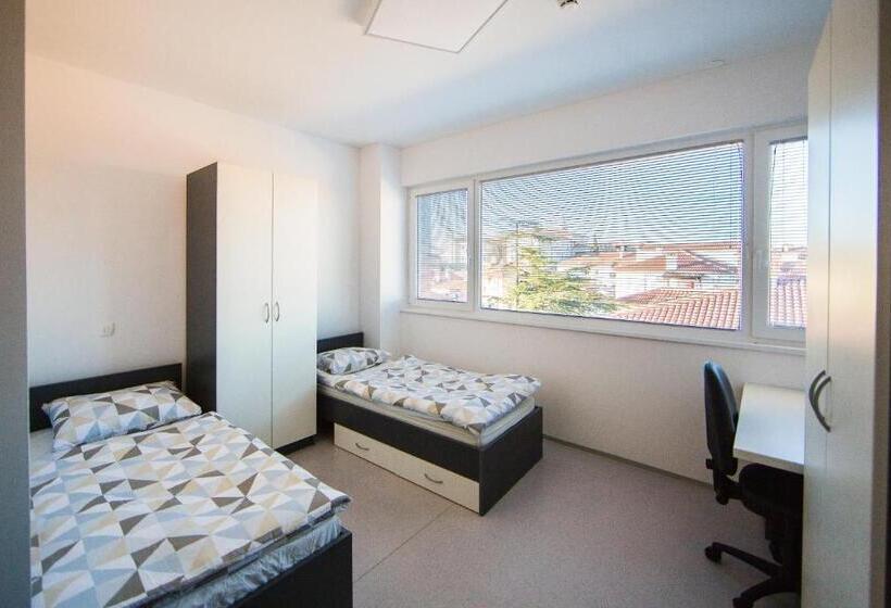 اتاق سوپریور با چشم‌انداز شهر, Hostel Villa Domus