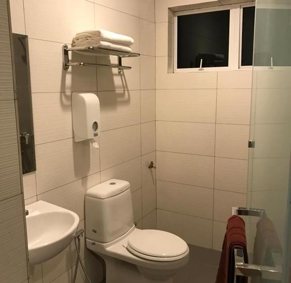 Номер Deluxe Кровать Кинг, Brezza Hotel Sitiawan