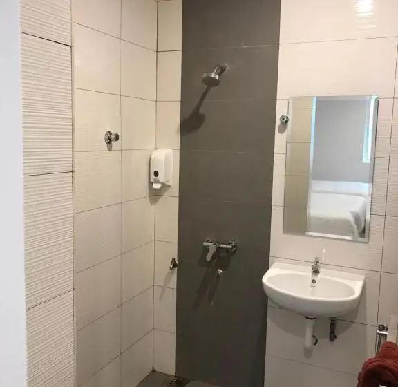 Chambre Familiale Deluxe, Brezza Hotel Sitiawan