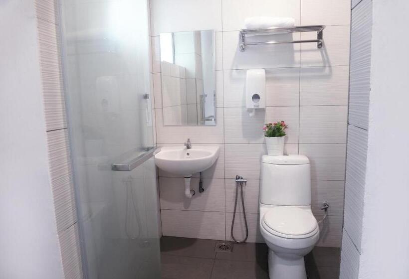 اتاق لوکس, Brezza Hotel Sitiawan