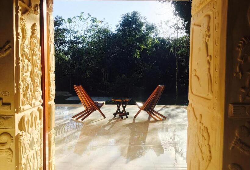 استودیوی لوکس, Casa Maya Calakmul