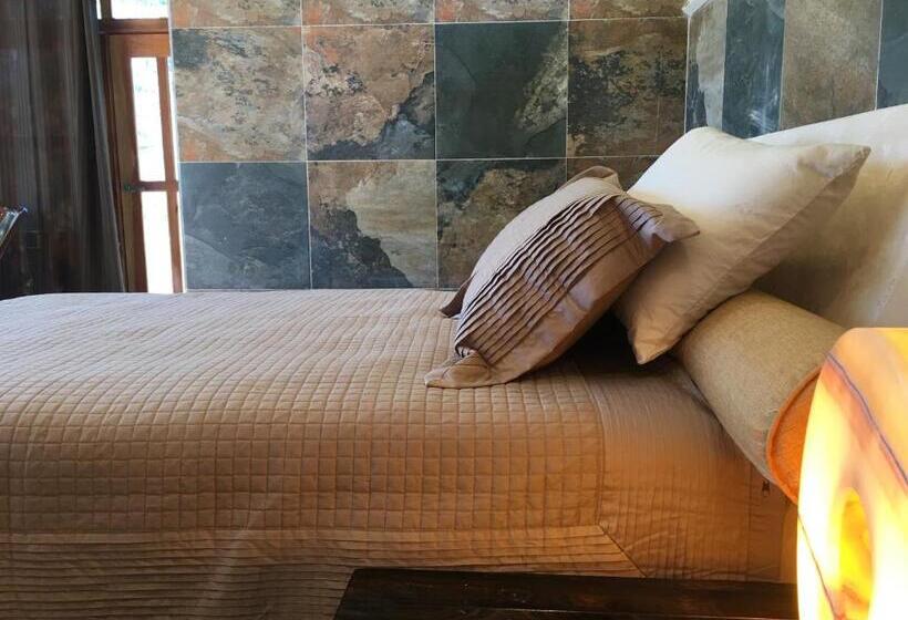 استودیوی لوکس, Casa Maya Calakmul