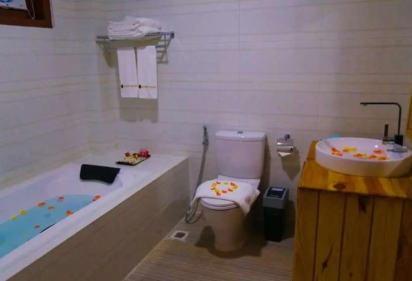 اتاق لوکس, Famous Hotel Kalaw