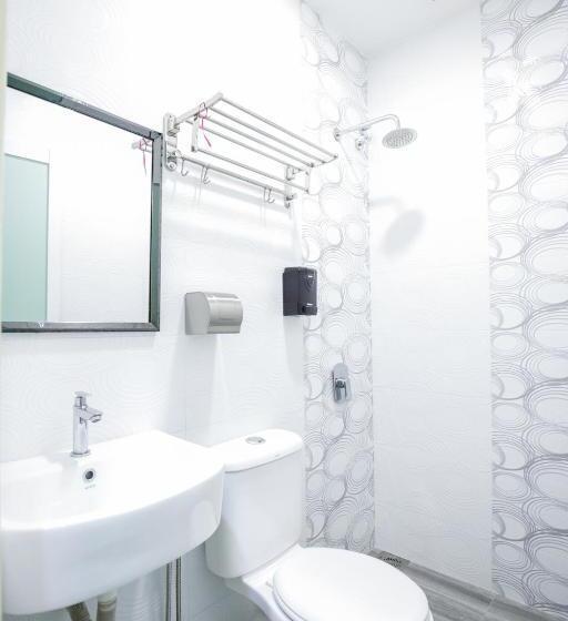 חדר משפתחתי סופריור, Merrinton