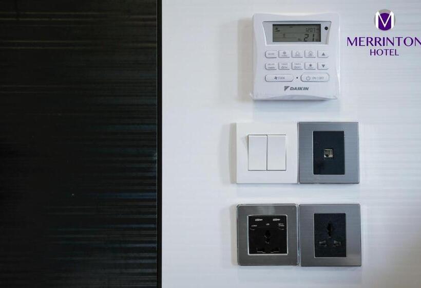 חדר אקזקיוטיב לשלושה, Merrinton