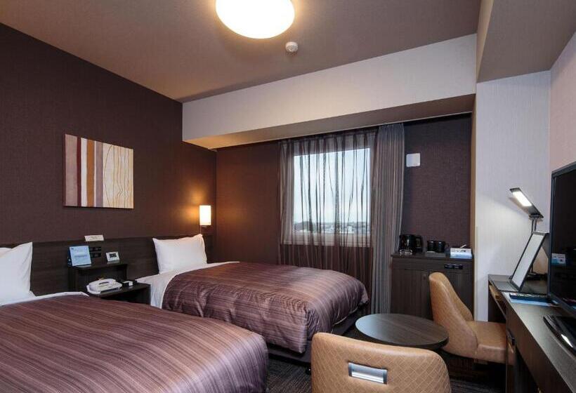 Номер Стандарт, Route Inn Takaoka Ekimae