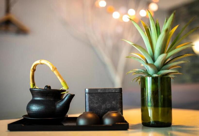 Bungalow Superior, Sabay Beach